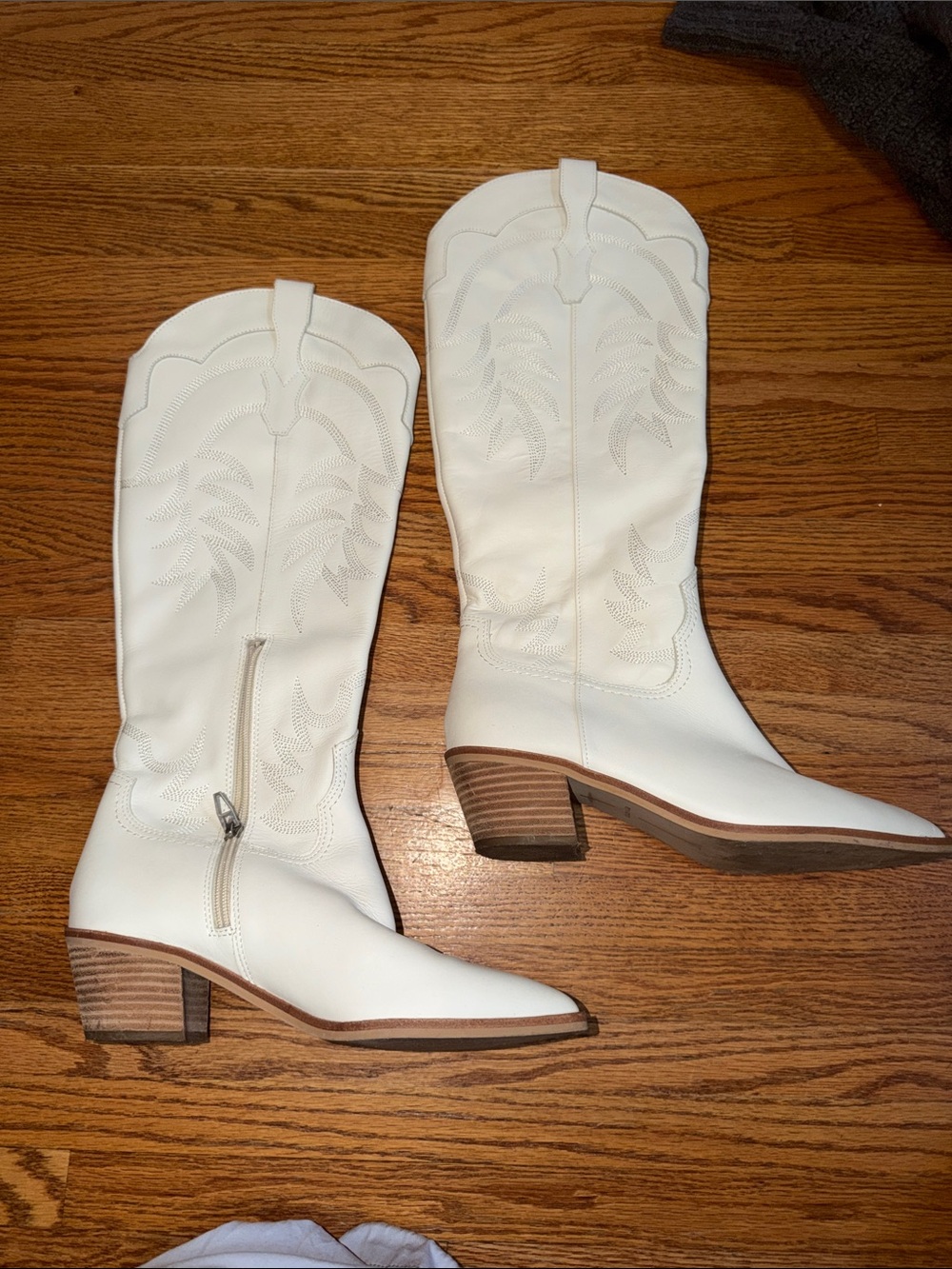 Dolce Vita White Western Leather Mid-Calf Heeled Boots